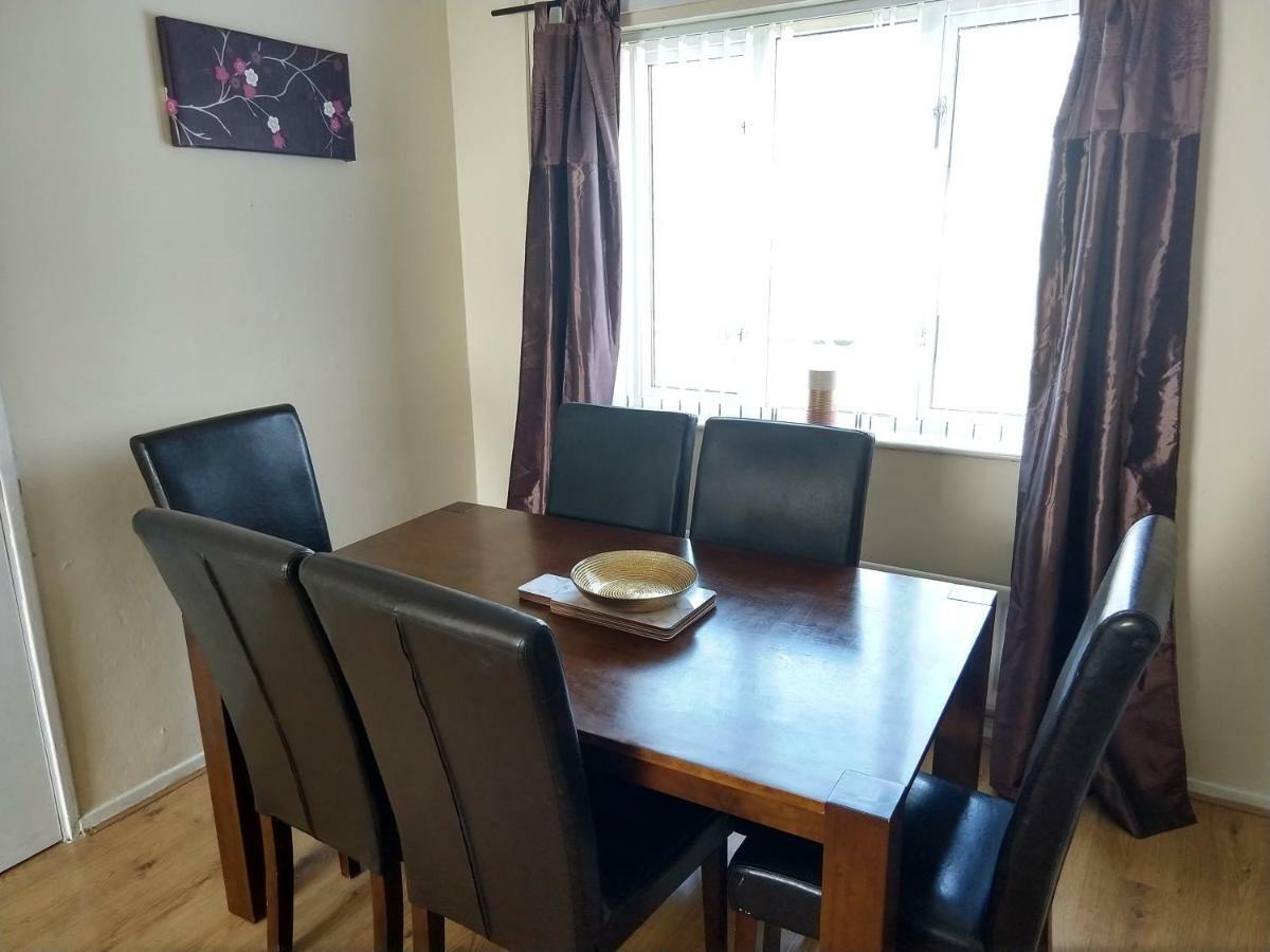 Rowe Gardens - Self Catering - Guesthouse Style - Comfortable Twin Or Double Rooms - Quiet Residential Area Workington Luaran gambar